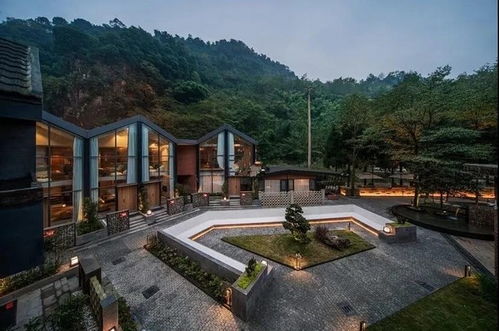 1979雾山厂盒,群山下的艺术 画廊 ,距成都1.5h